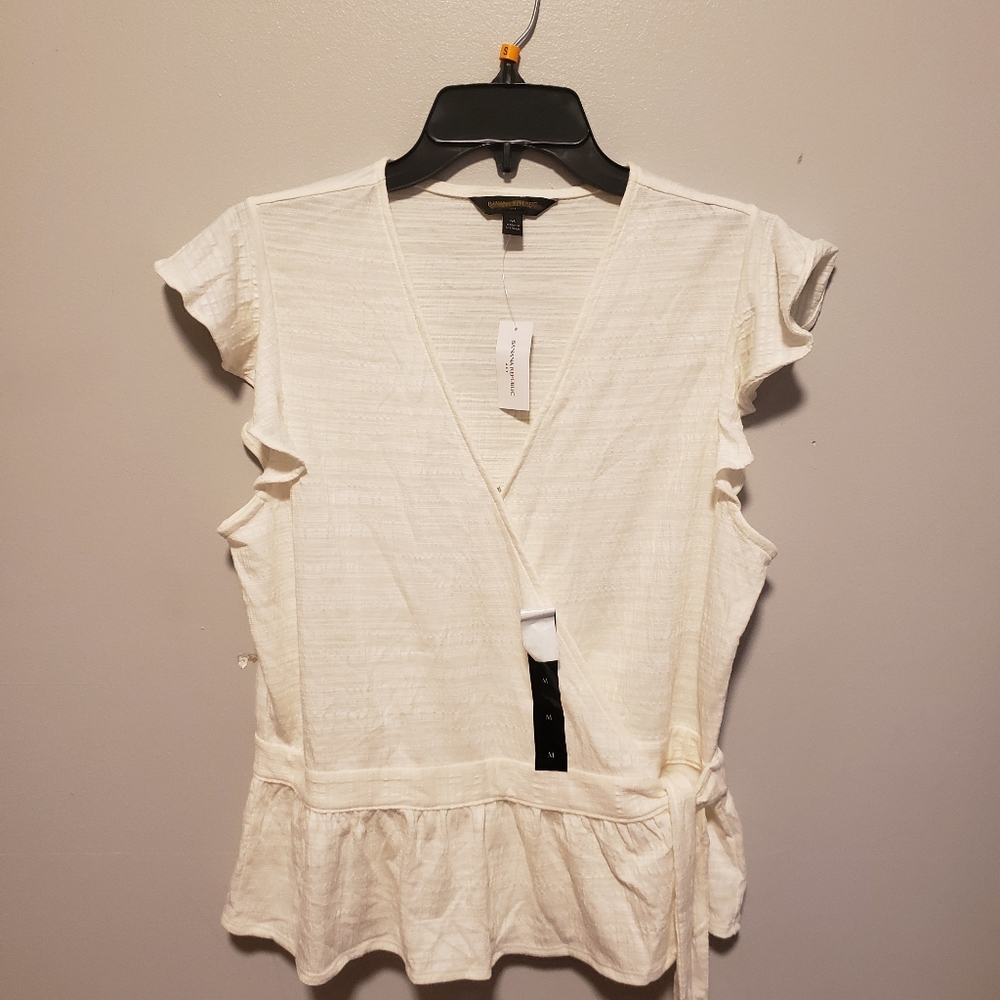 Banana Republic Sleeveless Ruffled Top